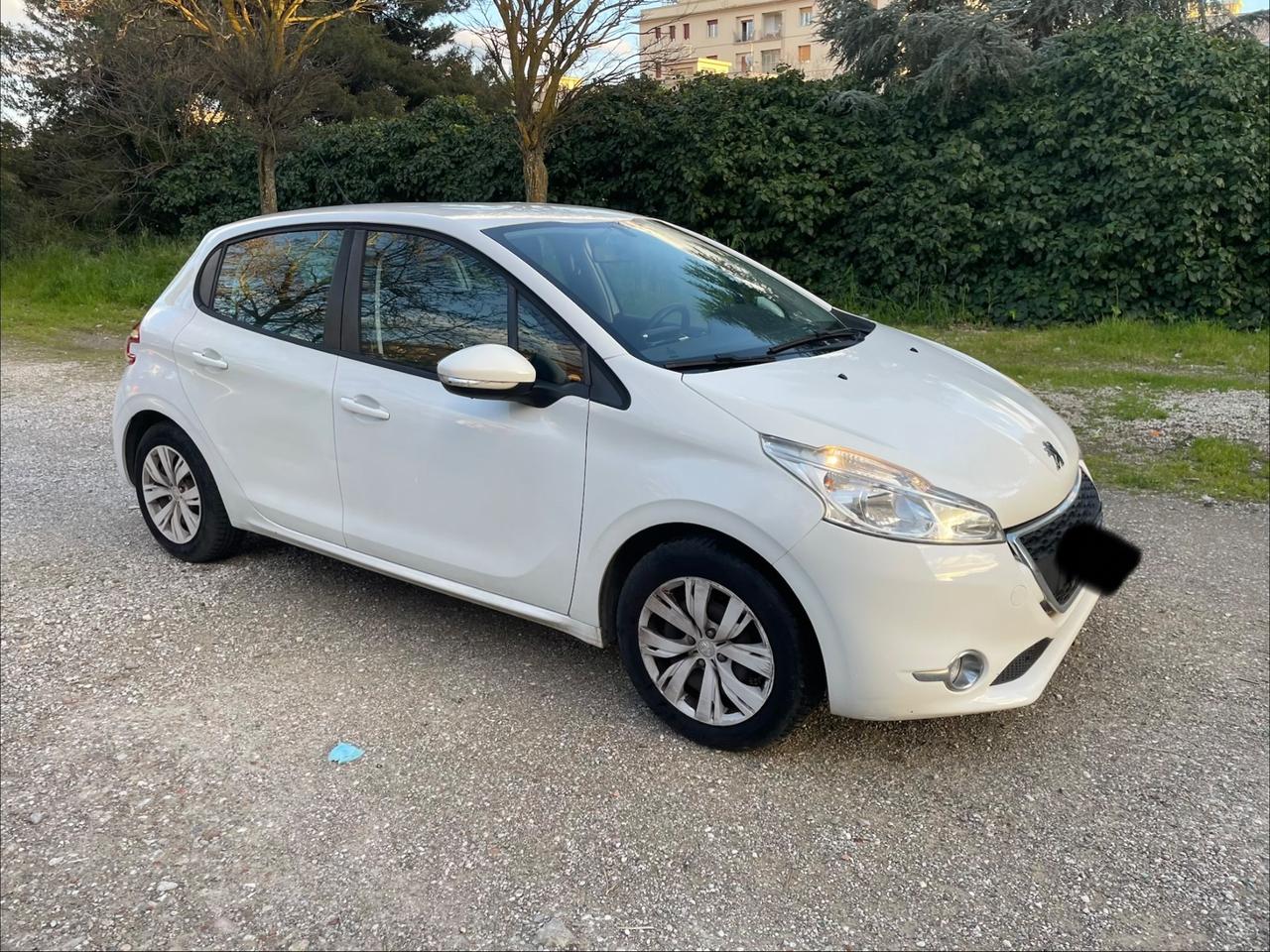Peugeot 208 1.2 VTi 82 CV 5 porte Allure