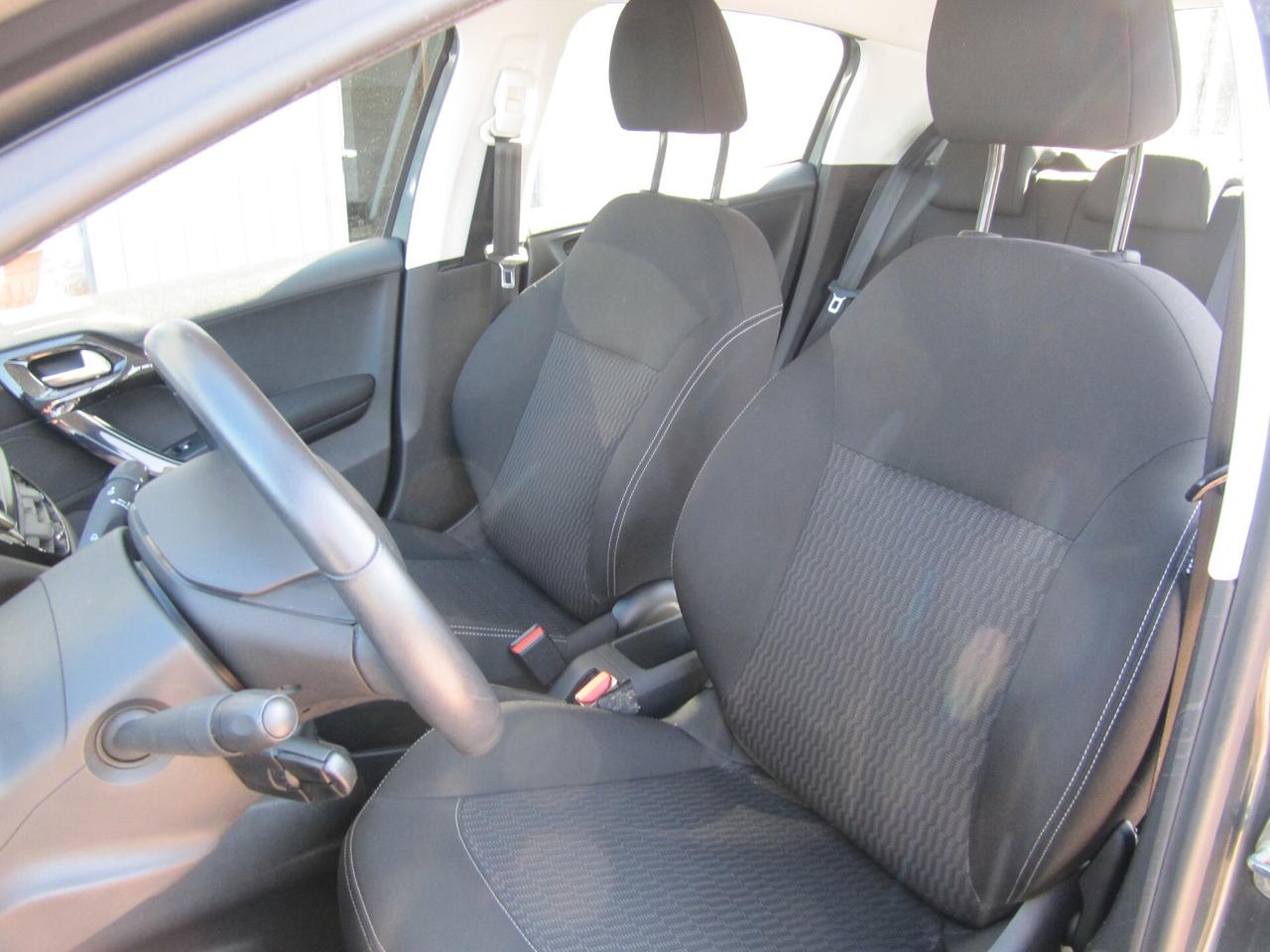 Peugeot 208 BlueHDi 75 5 porte Allure