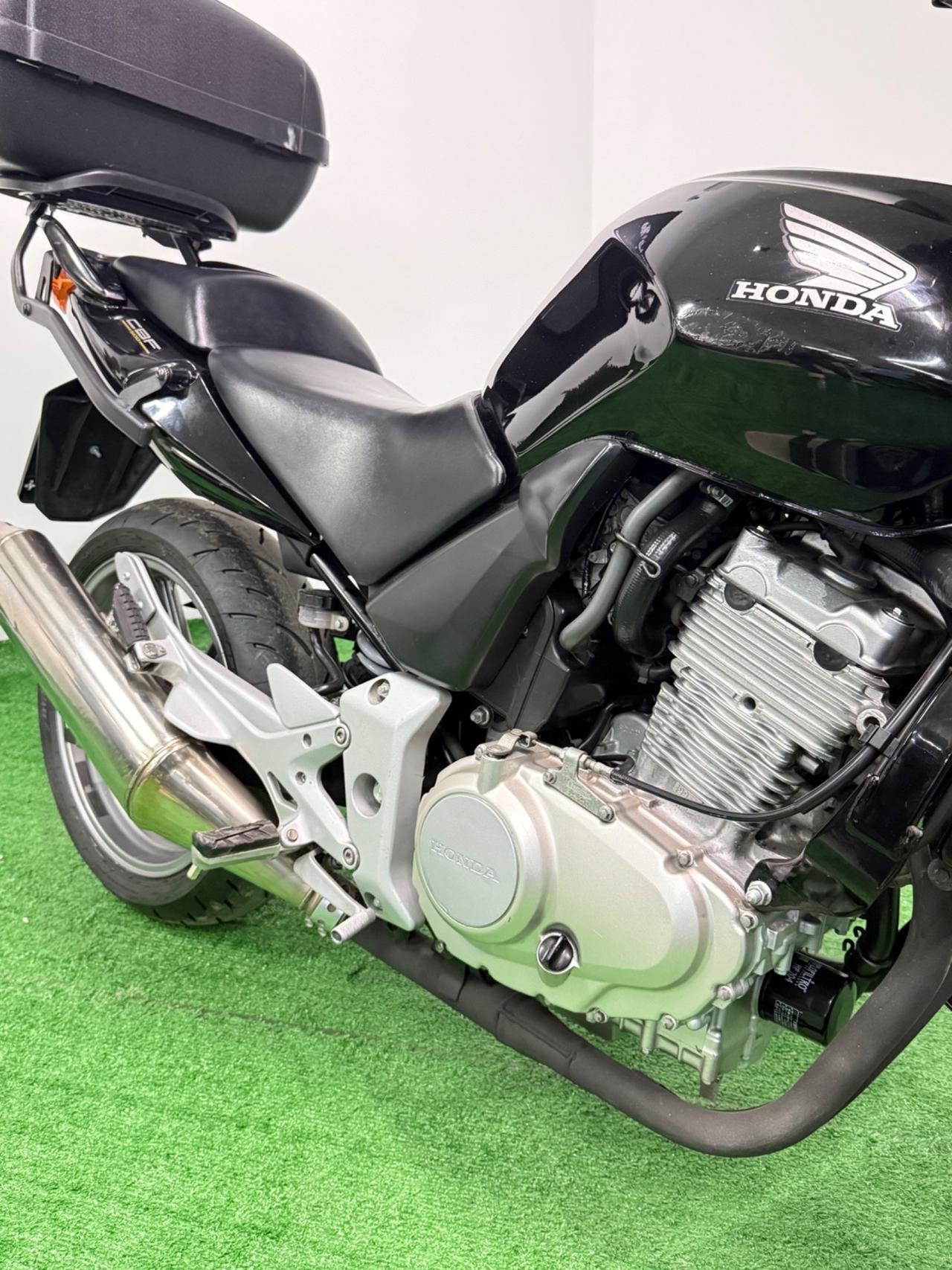 Honda CBF 500