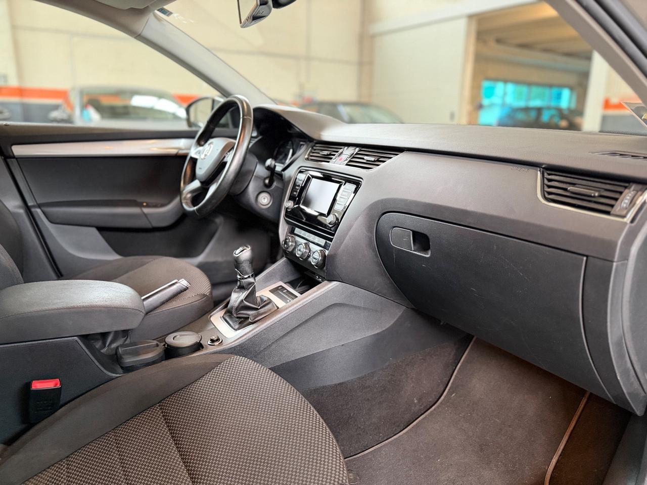 Skoda Octavia 1.4 TSI Executive G-Tec METANO NEOPATENTATI