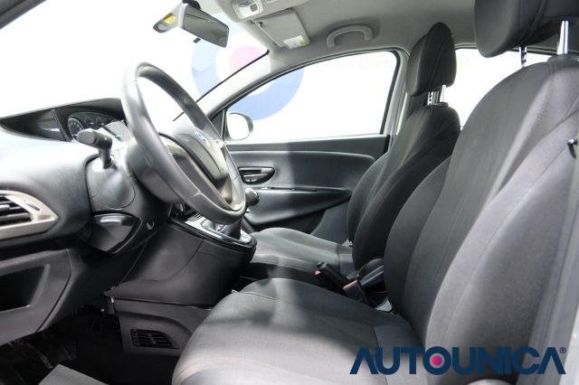 LANCIA Ypsilon 1.2 69 CV 5 PORTE GPL ECOCHIC GOLD NEOPATENTATI