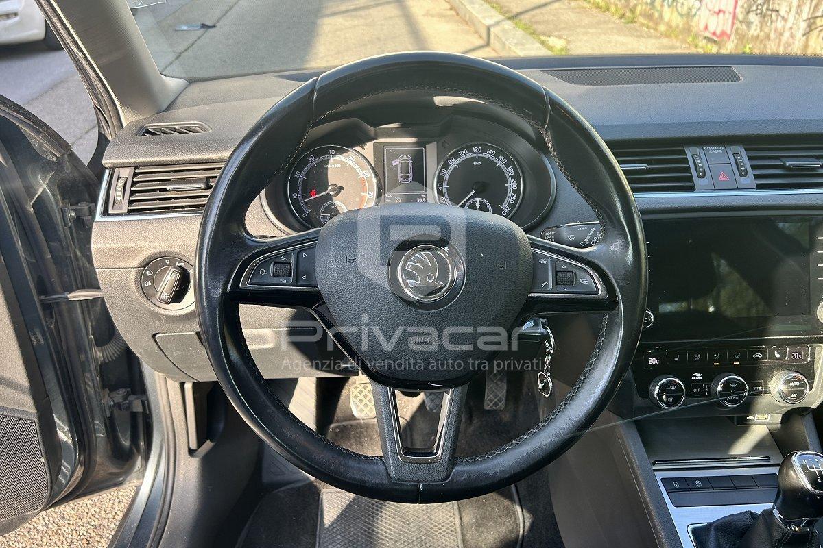 SKODA Octavia 1.4 TSI Wagon Executive G-Tec