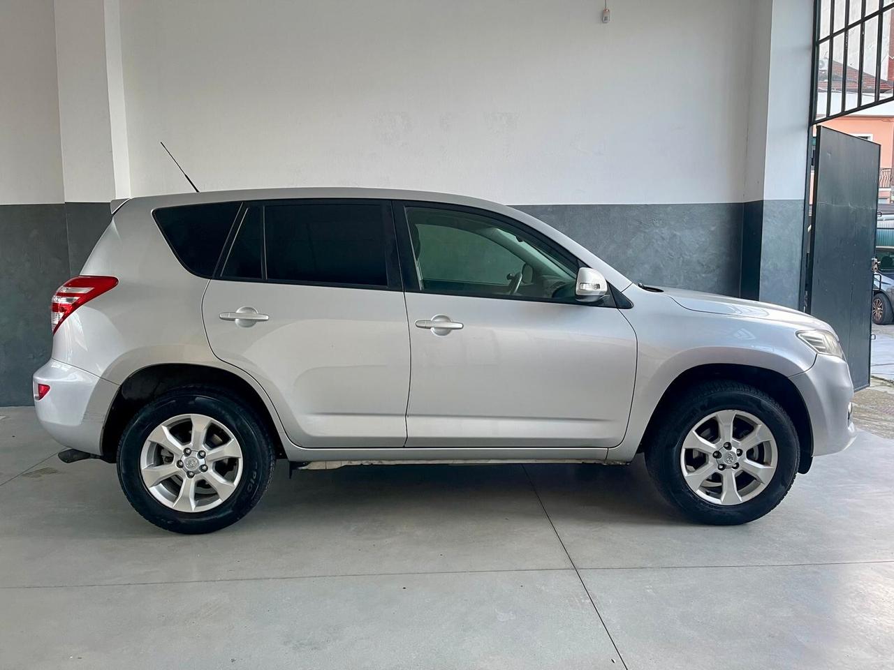 Toyota RAV 4 RAV4 Crossport 2.2 D-4D 150 CV Lounge