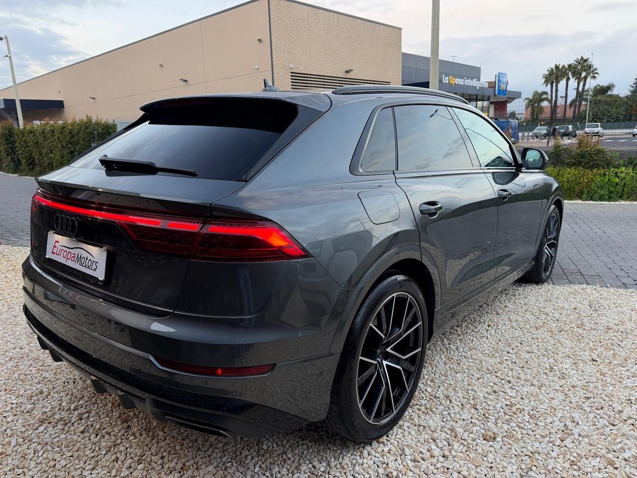 Audi Q8 SUV TDI quattro 210 kW tiptronic S line edition TETTO