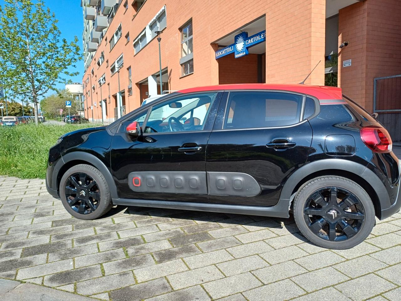 Citroen C3 PureTech 110 S&amp;amp;amp;S Shine