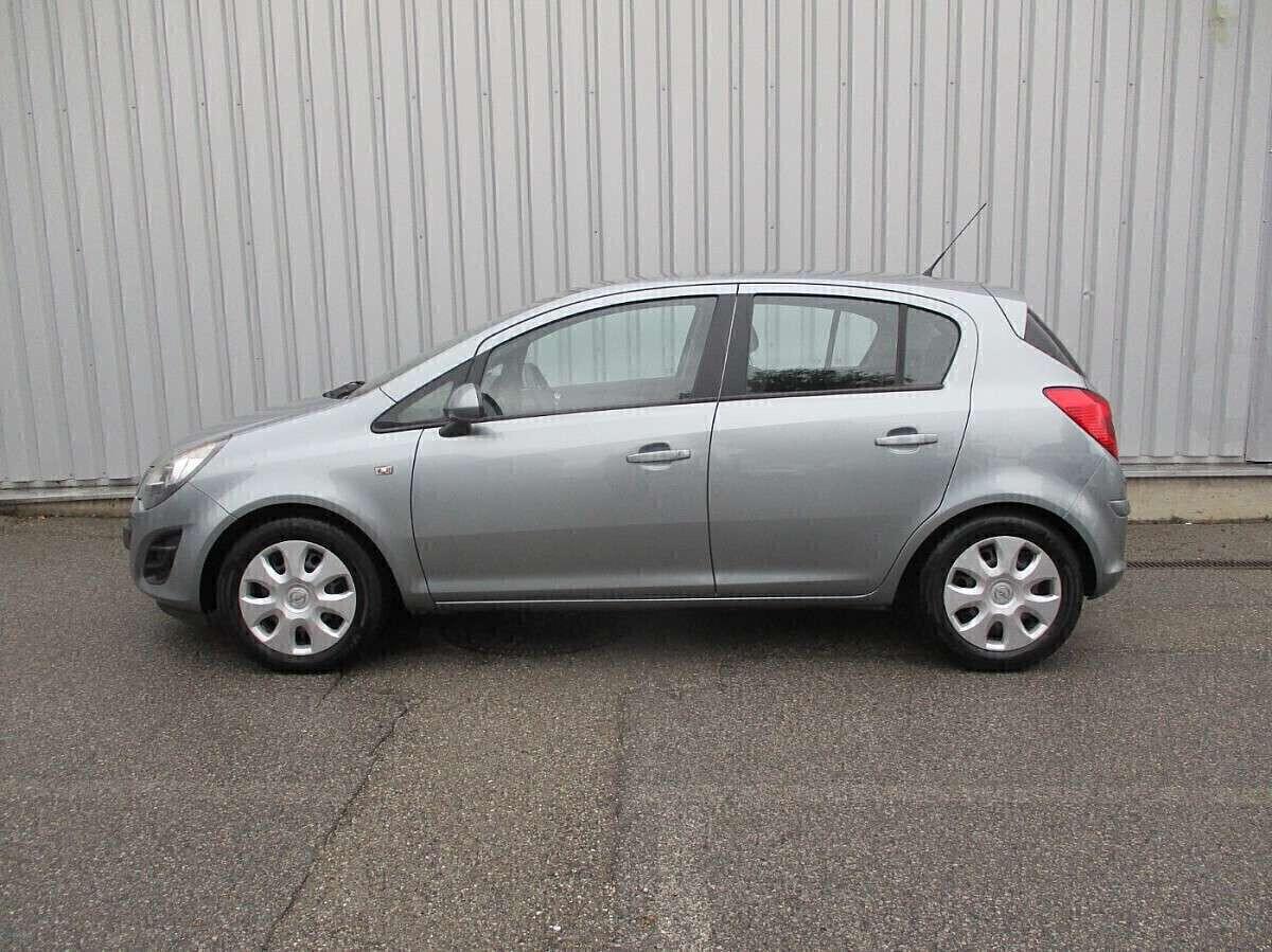 Opel Corsa - APERTI AD AGOSTO