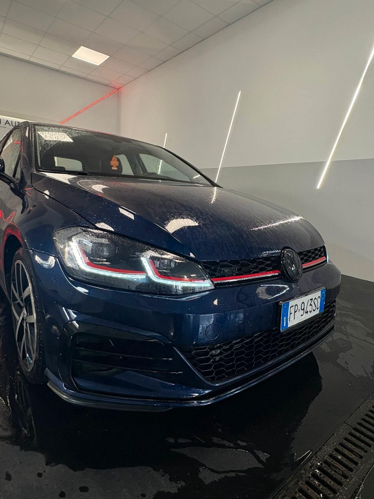 Volkswagen Golf 2.0 TDI 5p. Executive BlueMotion Technology