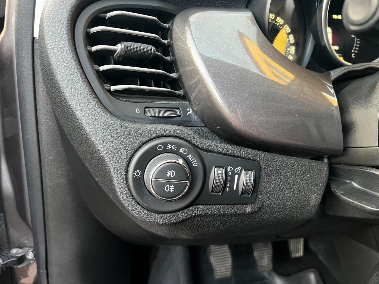 Fiat 500X 1.3 MultiJet 95 CV Lounge-NAVI-LED