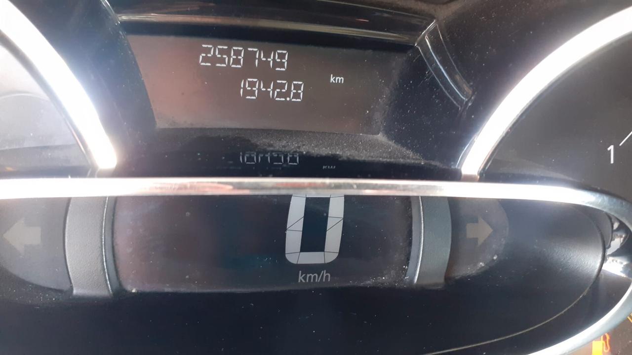 Renault Clio 1.2 75CV GPL (M1369)