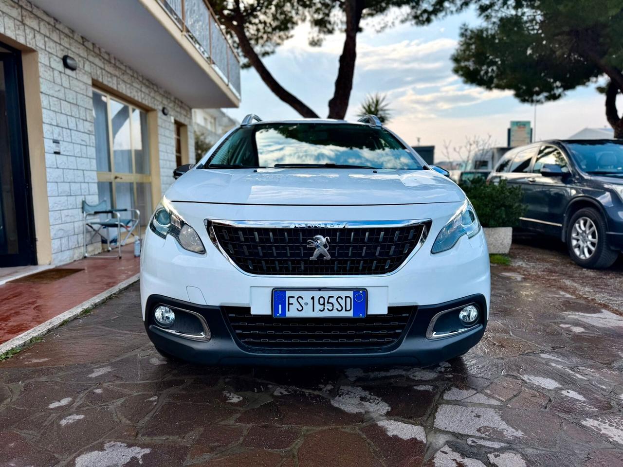 Peugeot 2008 PureTech 82 S&S Style