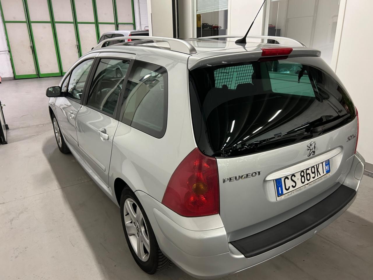 Peugeot 307 1.6 16V Station XT 7 POSTI