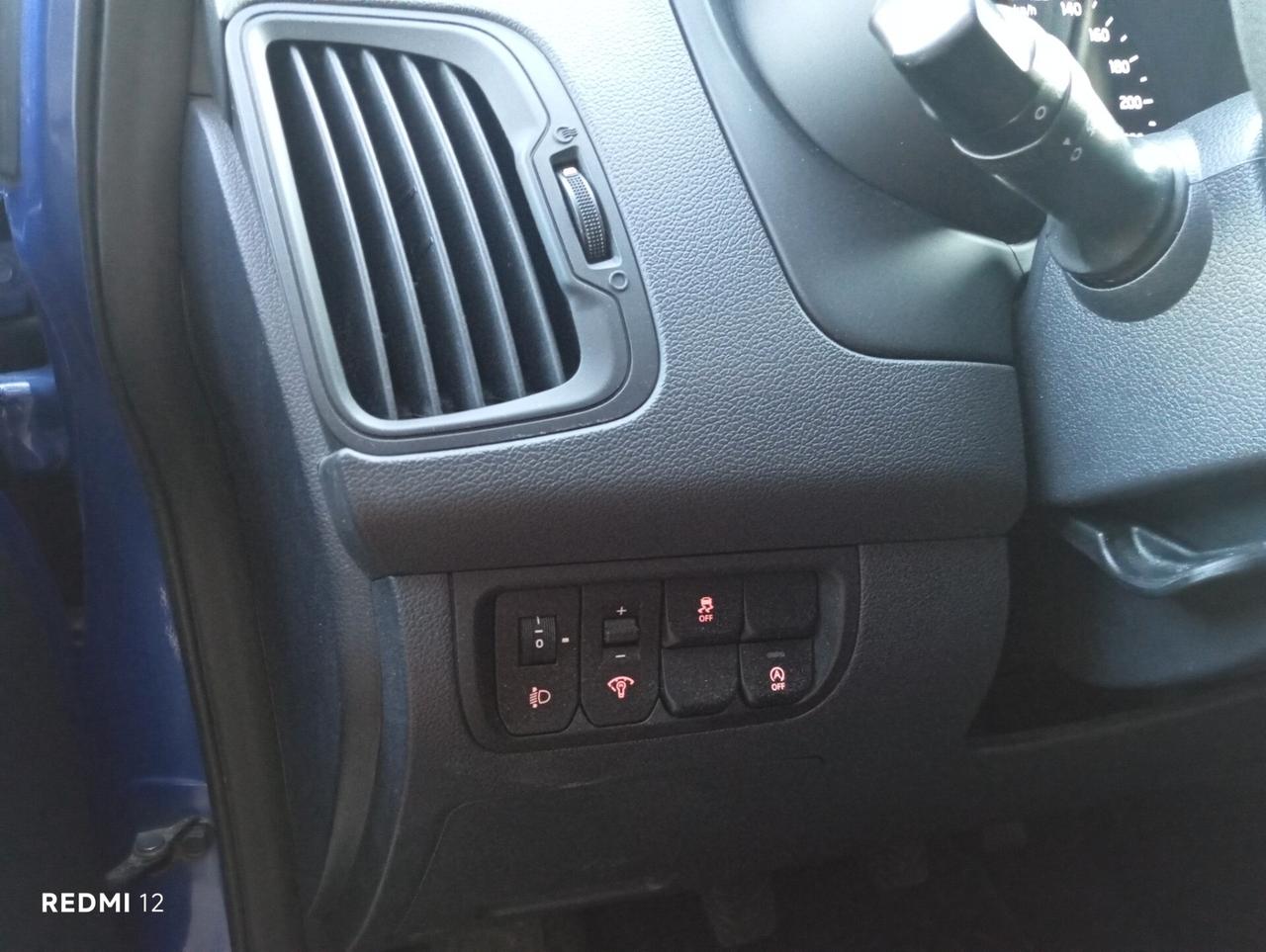 Kia Rio 1.1 CRDi WGT 5p. EX