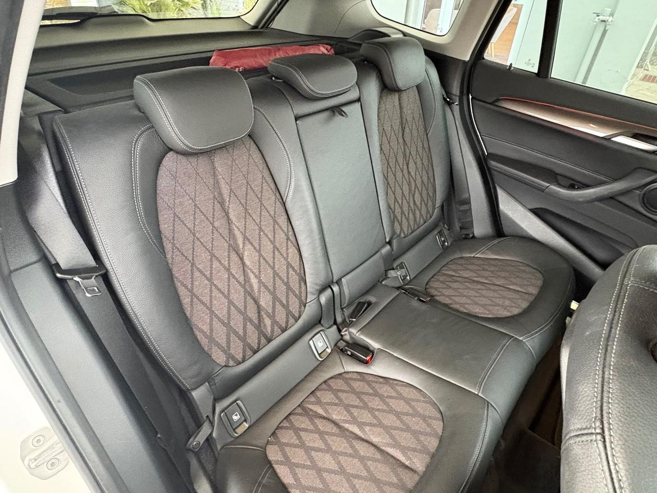 Bmw X1 xLine 18 d #9568