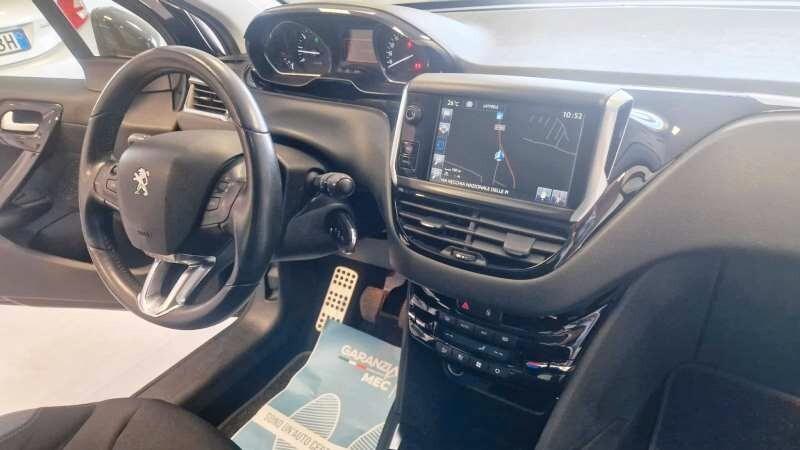 Peugeot 208 1.2 Puretech 82 CV Allure