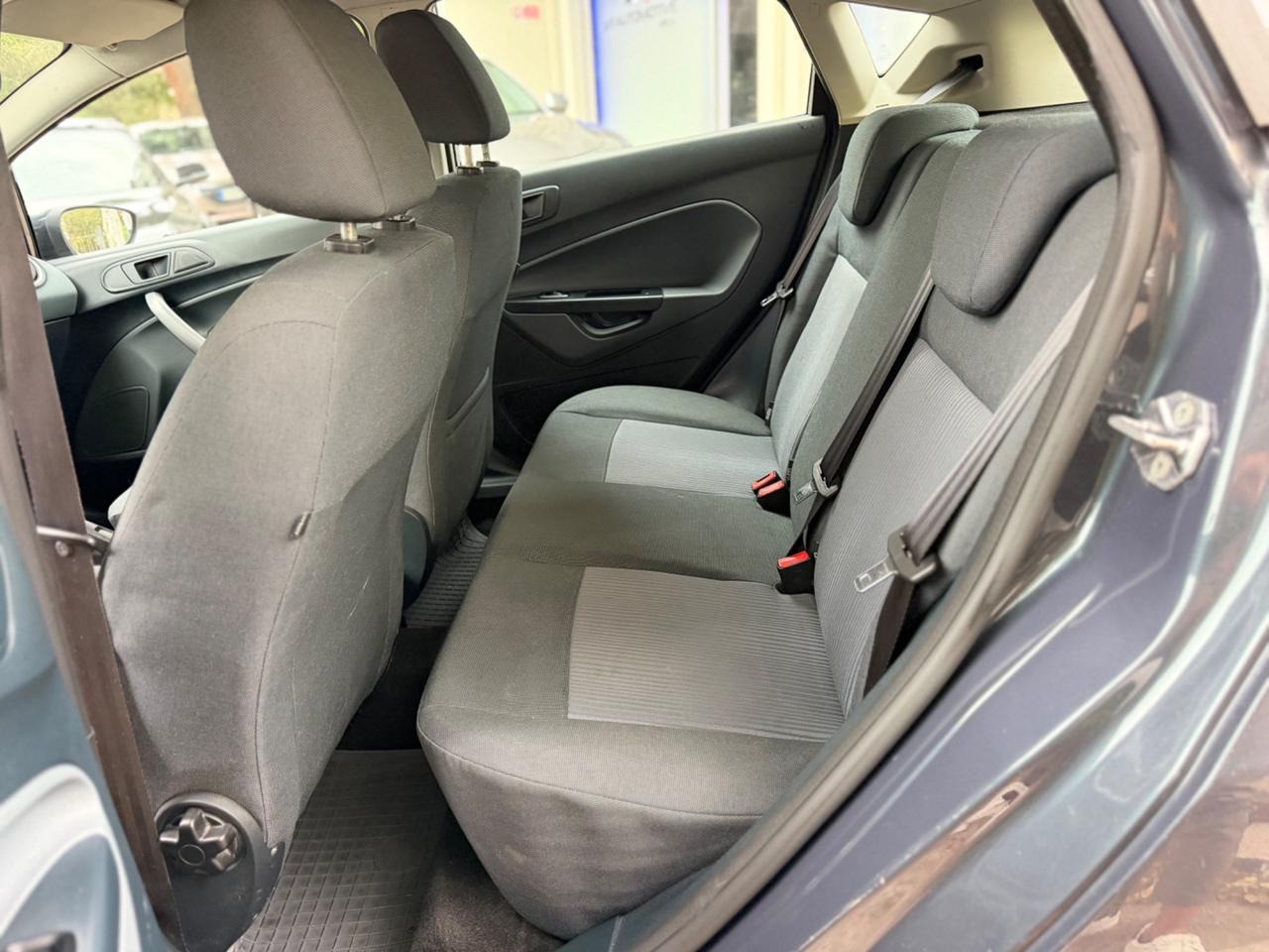 Ford Fiesta 1.4 TDCi 5p. NEOPATENTATI