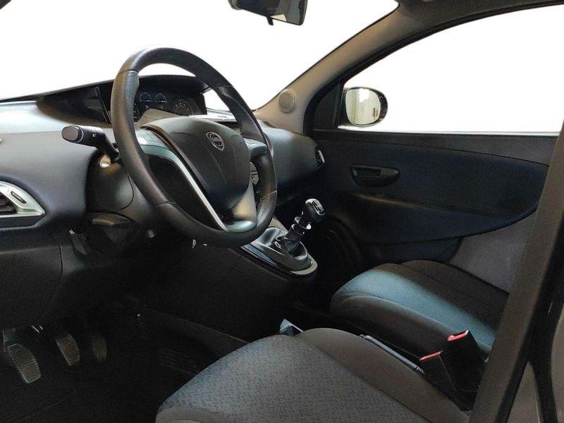 Lancia Ypsilon 1.0 FireFly 5 Posti 70cv Hybrid Gold
