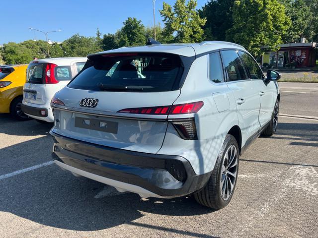 AUDI Q3 TDI 110 kW S tronic Business Advanced New Model