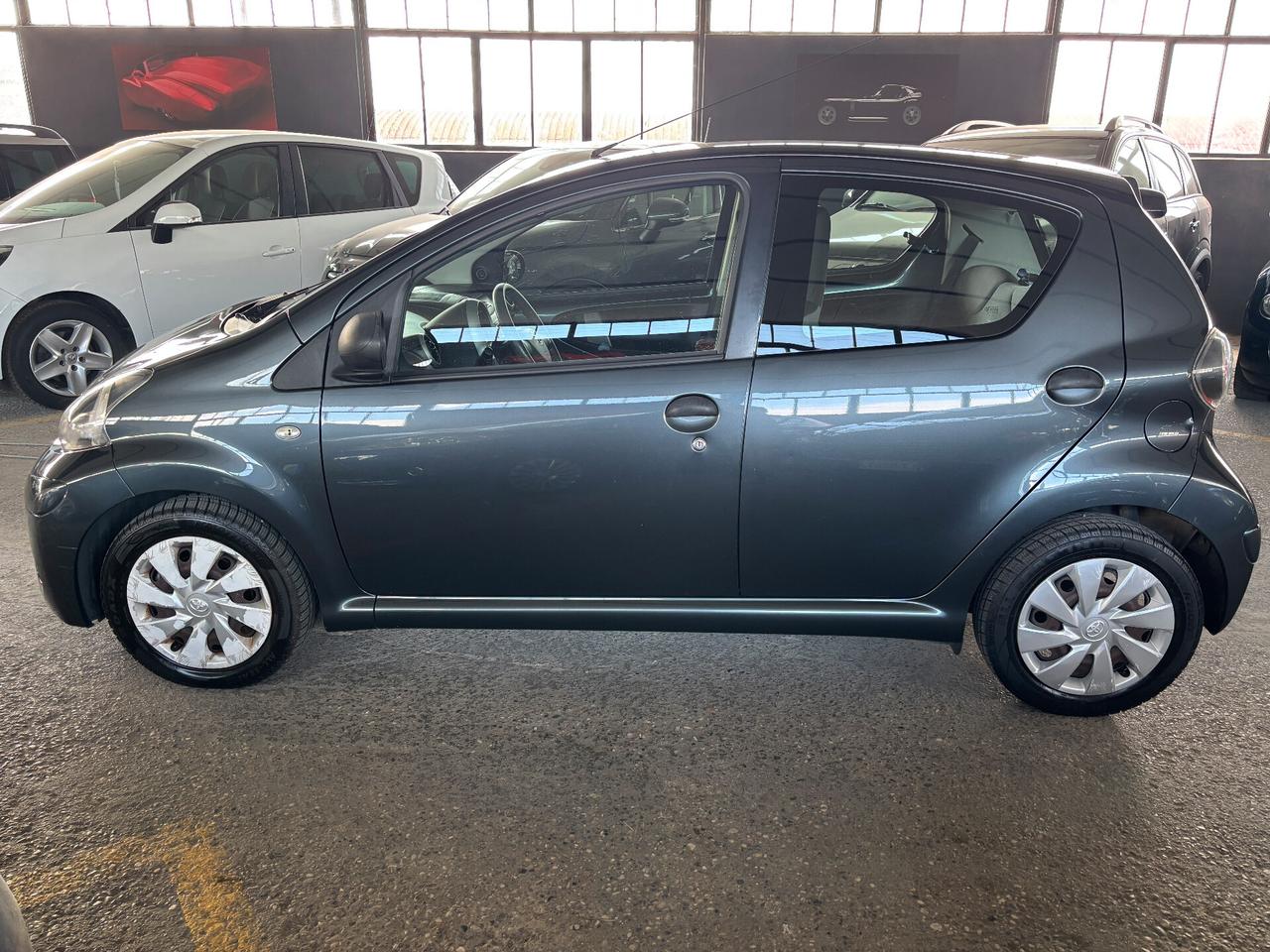 Toyota Aygo 1.0 12V VVT-i 50KW 68CV Active Connect