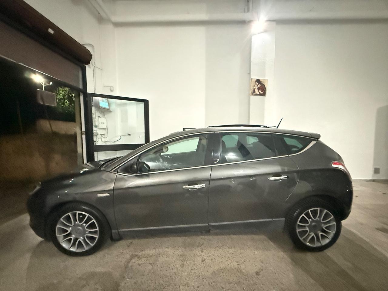 Lancia Delta 1.6 MJT DPF Platino