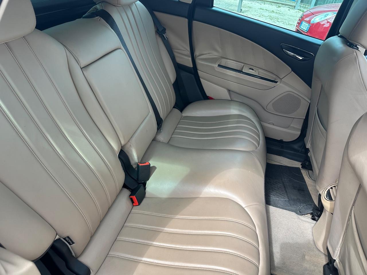 Lancia Delta 1.9 diesel 2010 TETTO APRIBILE GARNTITA
