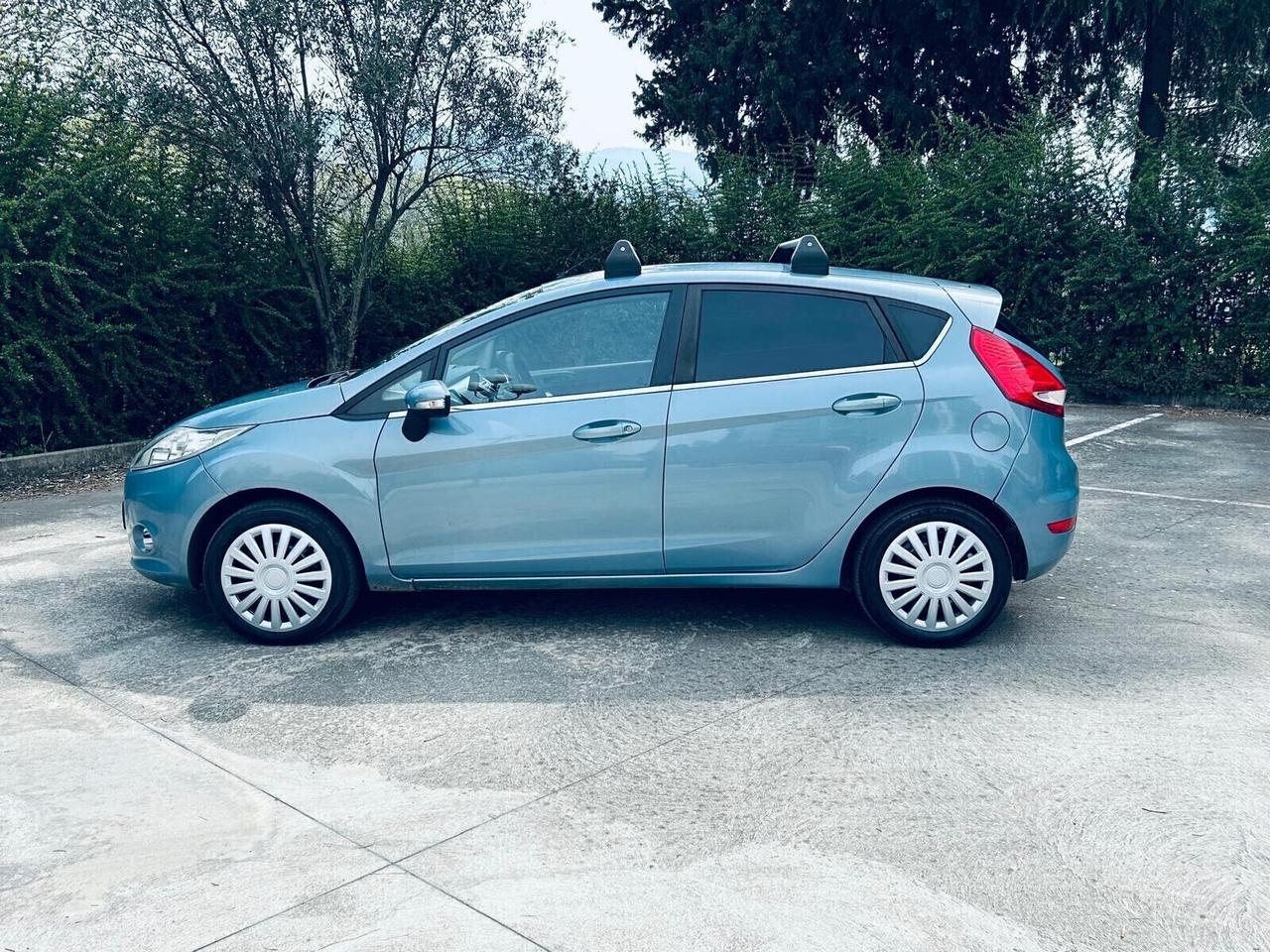 Ford Fiesta 1.4 TDCi 68CV 5 porte Titanium