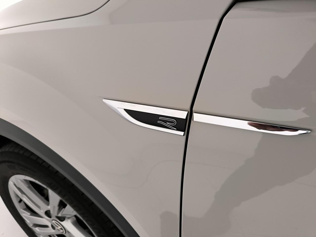 Volkswagen T-Roc 1.5 tsi r-line