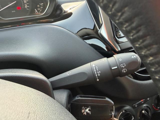 PEUGEOT 208 82CV ALLURE DISTRIBUZIONE APPENA FATTA