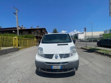 Renault Trafic 2.0 diesel, anno 2014, 220.000 km! Unico proprietario