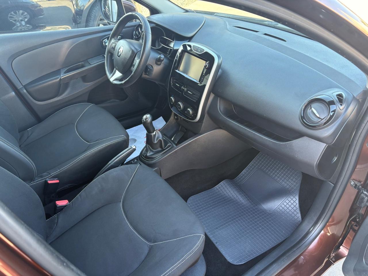 Renault Clio dCi 8V 90 CV Start&Stop 5 porte Energy Duel