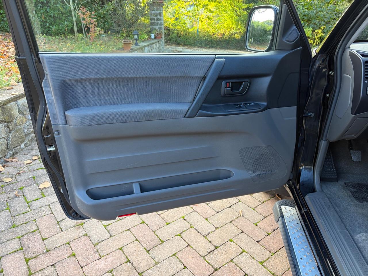 Mitsubishi Pajero 2.5 TDI 3p. GLS1