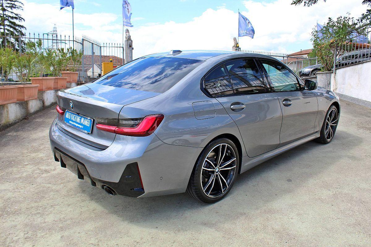 BMW - Serie 3 - 318i Msport