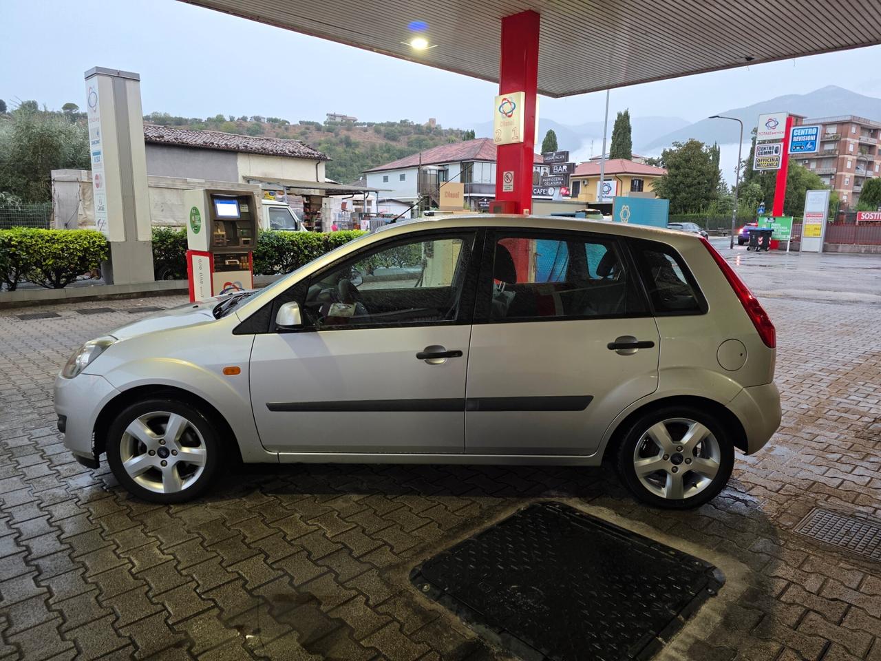 Ford Fiesta 1.2 GPL POCHI KM LOW COST PROMO