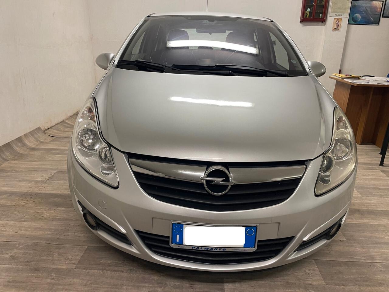 Opel Corsa 1.4 GPL Cosmo Full Optional