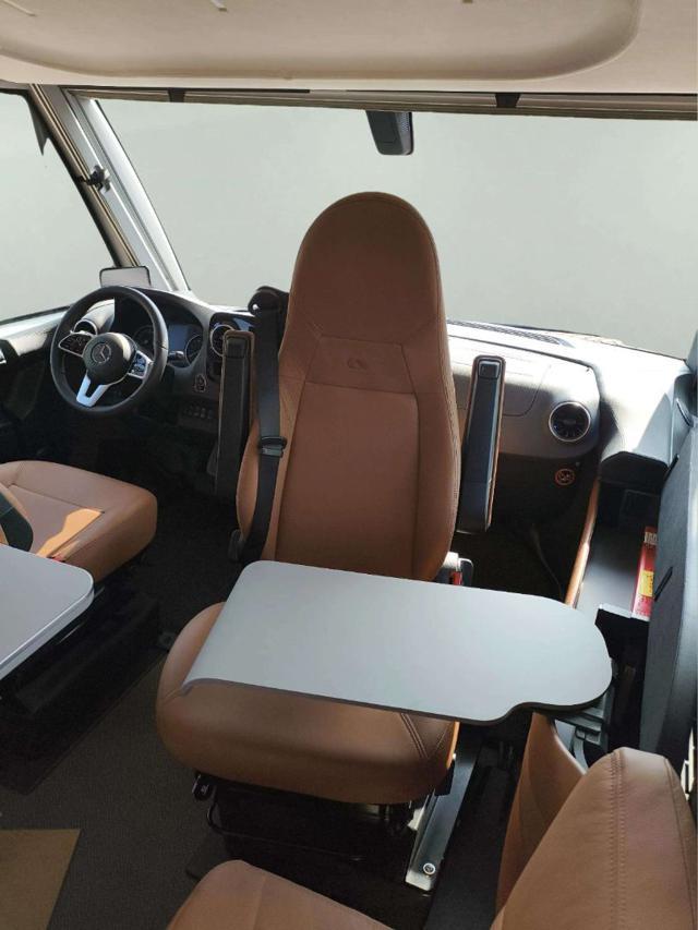 MERCEDES-BENZ Adria Super Sonic 890 LC