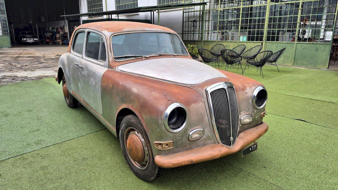 Lancia Aurelia B12S – 1955