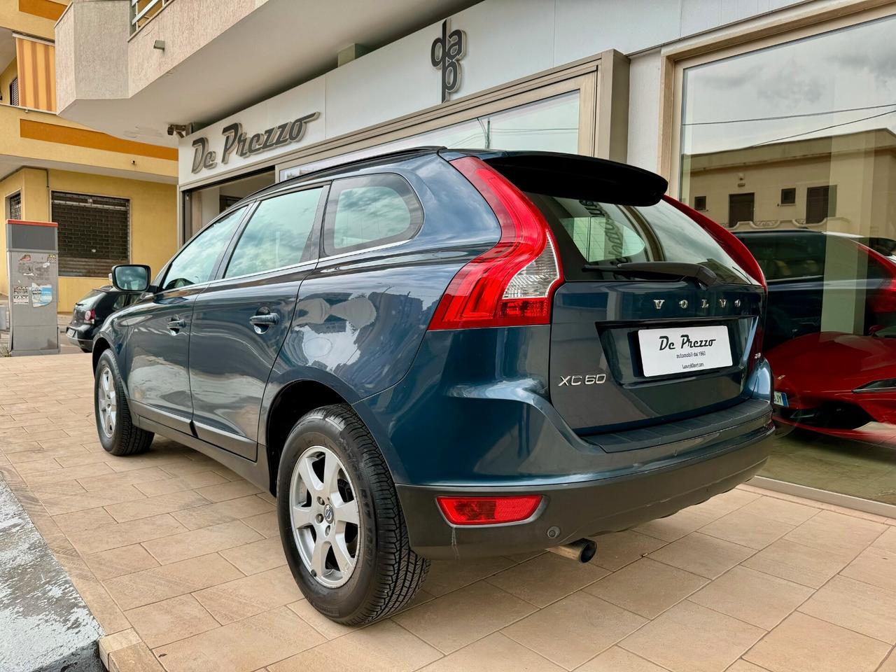 Volvo XC 60 XC60 2.4 D 175 CV FWD Geartronic Momentum