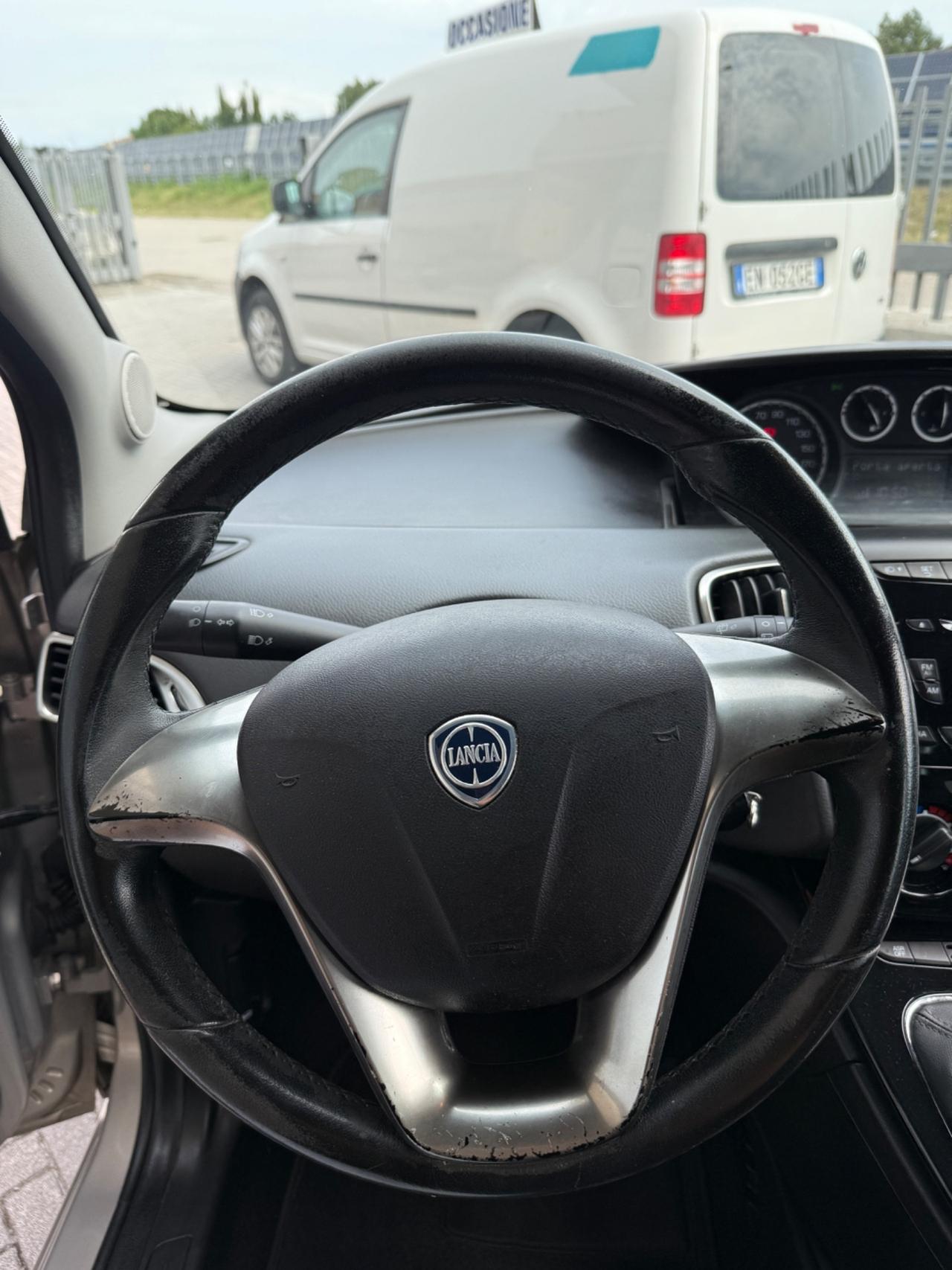 Lancia Ypsilon 1.2 69 CV 5 porte GPL Ecochic Gold