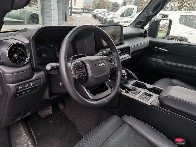 Toyota Land Cruiser Land Cruiser 2.8 D4D A/T AWD First Edition