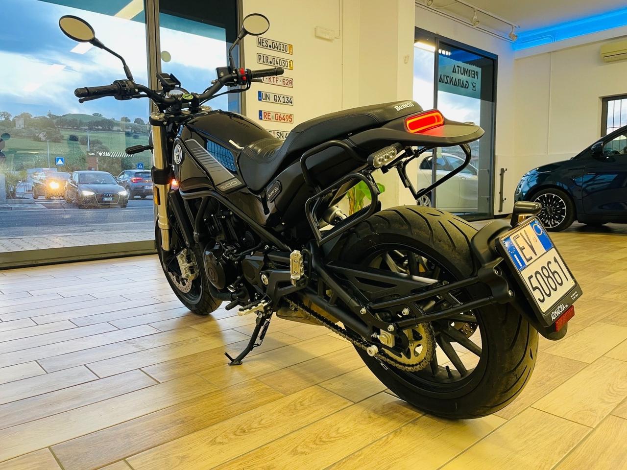 Benelli Leoncino 500
