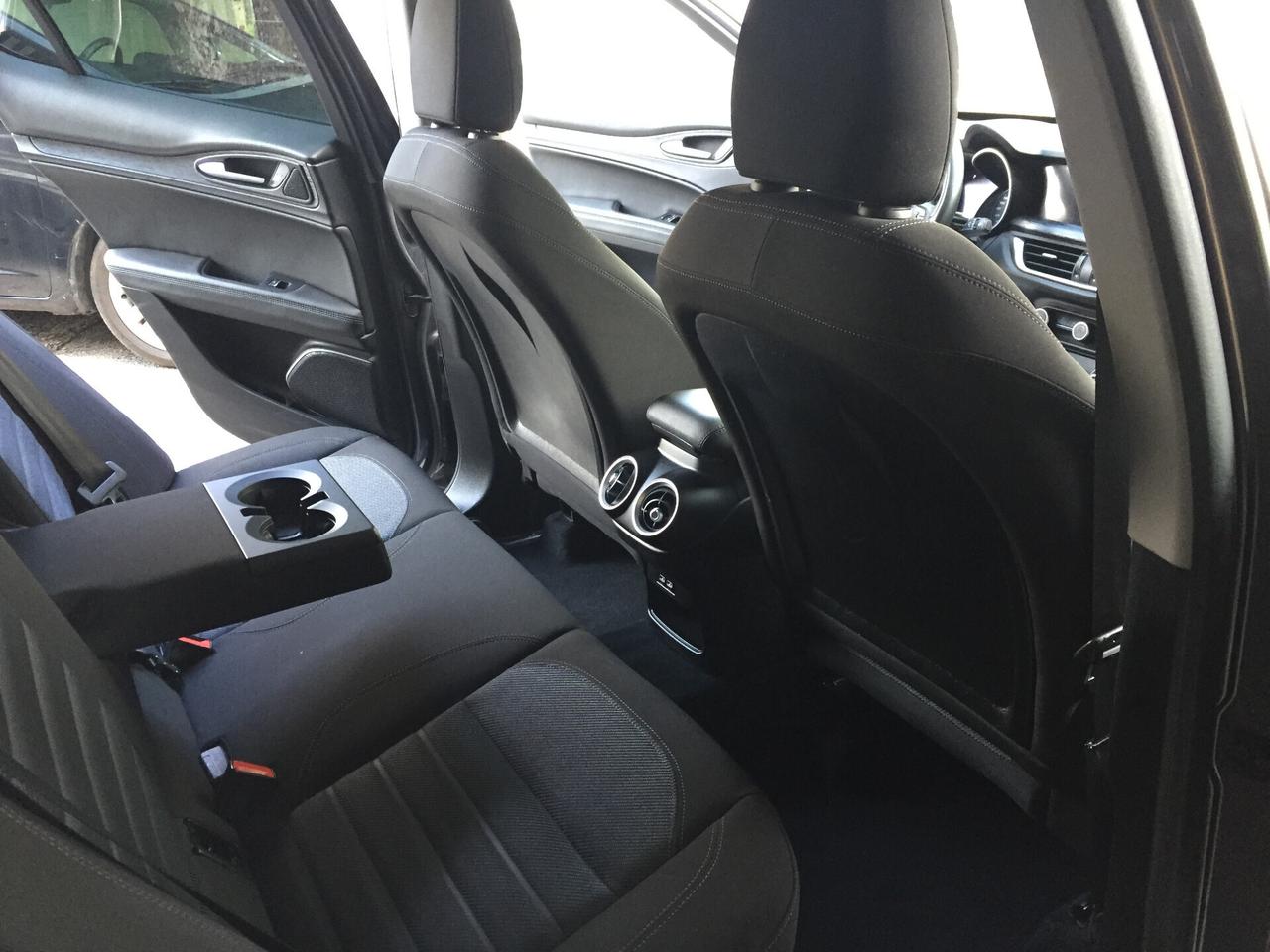 Alfa Romeo Stelvio 2.2 Turbodiesel 160 CV AT8 RWD Business