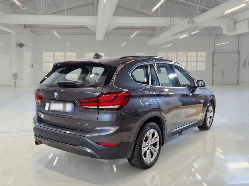 BMW X1 xDrive 25e Business Advantage automatico