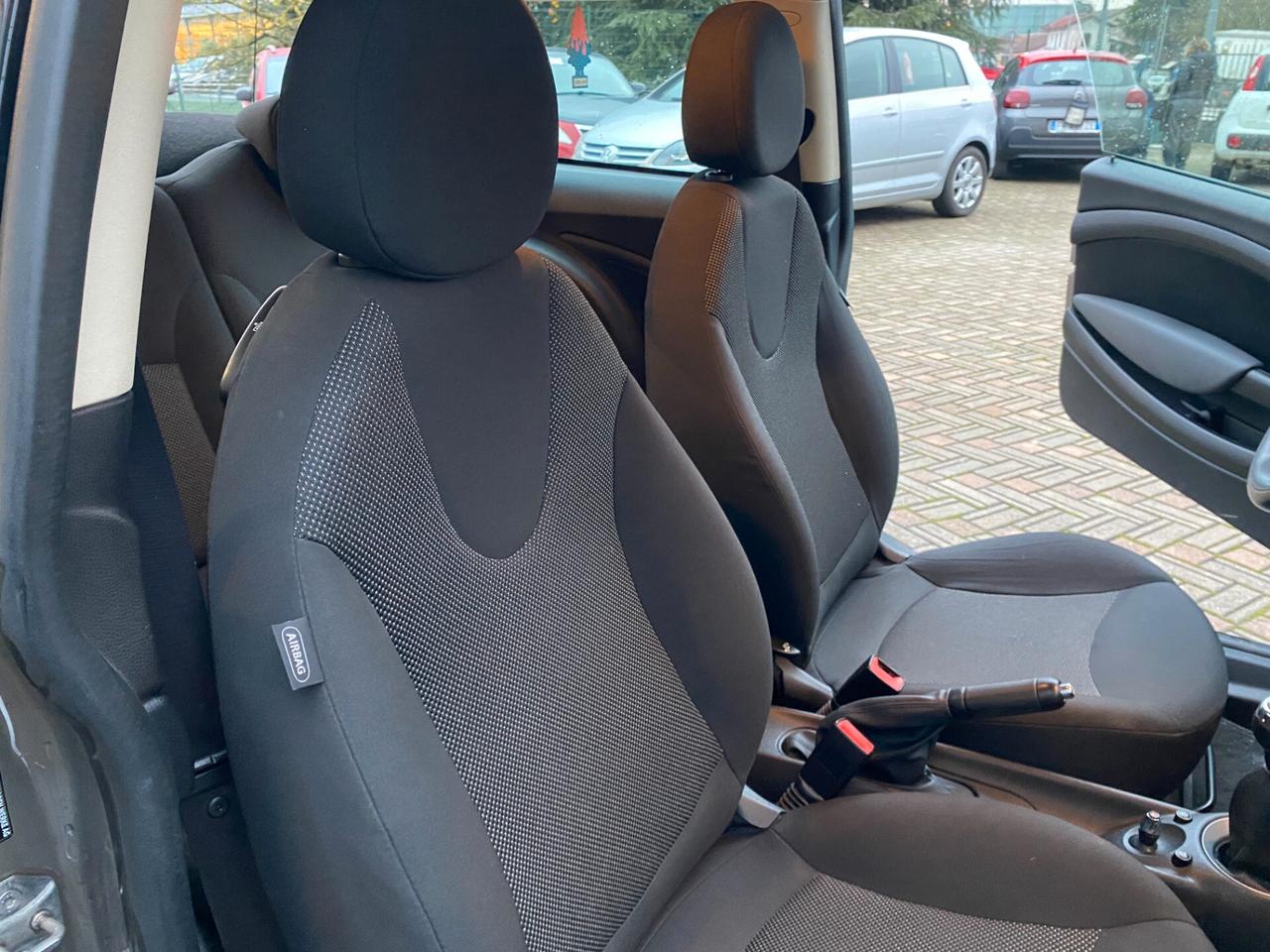 Mini 1.6 16V One (55kW)