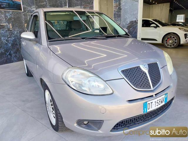 LANCIA Ypsilon 1.3 MJT 75 CV Oro