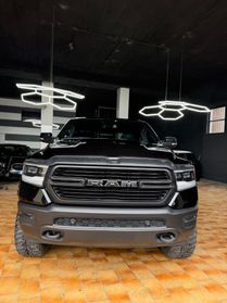 Dodge RAM 1500 5.7 V8 4x4 BIGHORN