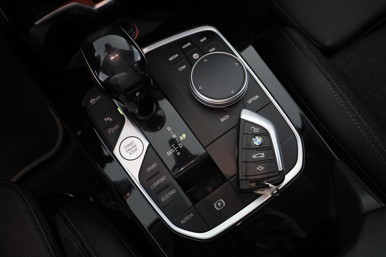 BMW Serie 1 (F40) 116d 5p. Sport