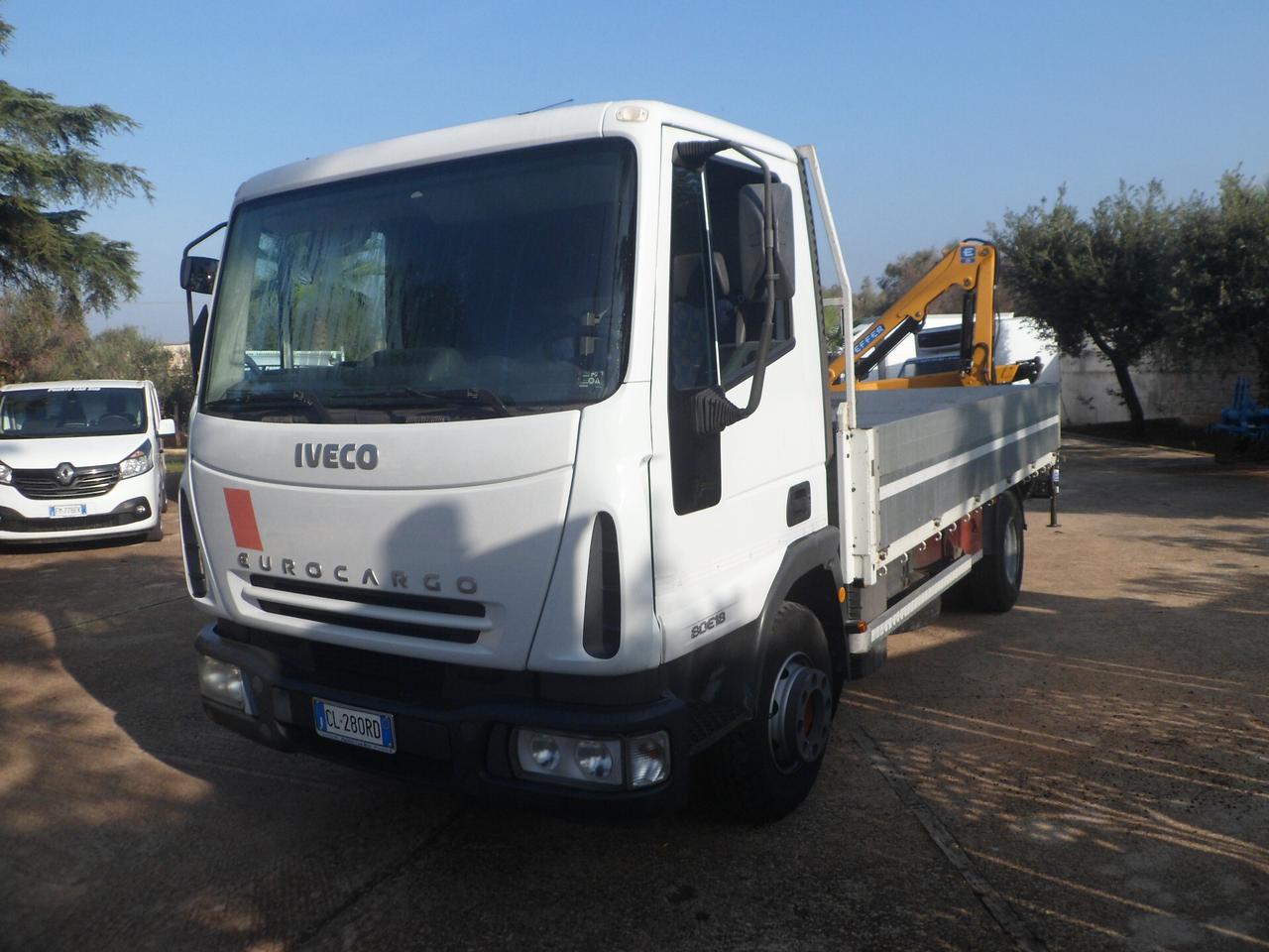 Iveco eurocargo 75e18 k cassone con gru