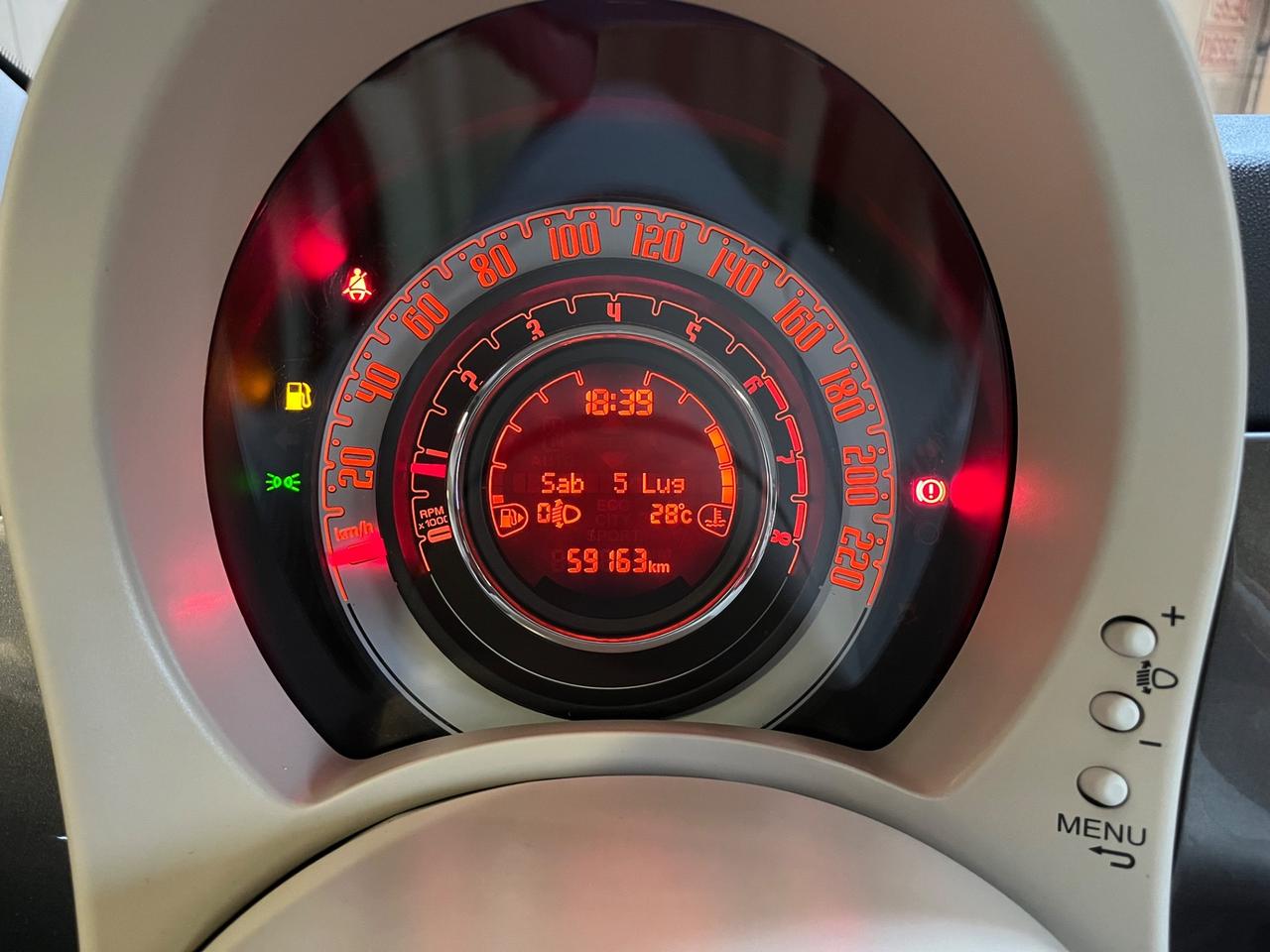 Fiat 500 1.2 Lounge Euro 6b