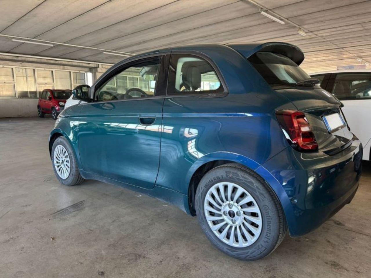 FIAT 500e - 500e 42 kWh