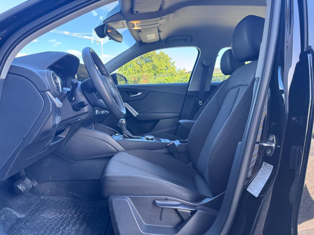 AUDI Q2 2.0 TDI S-TRONIC BUSINESS