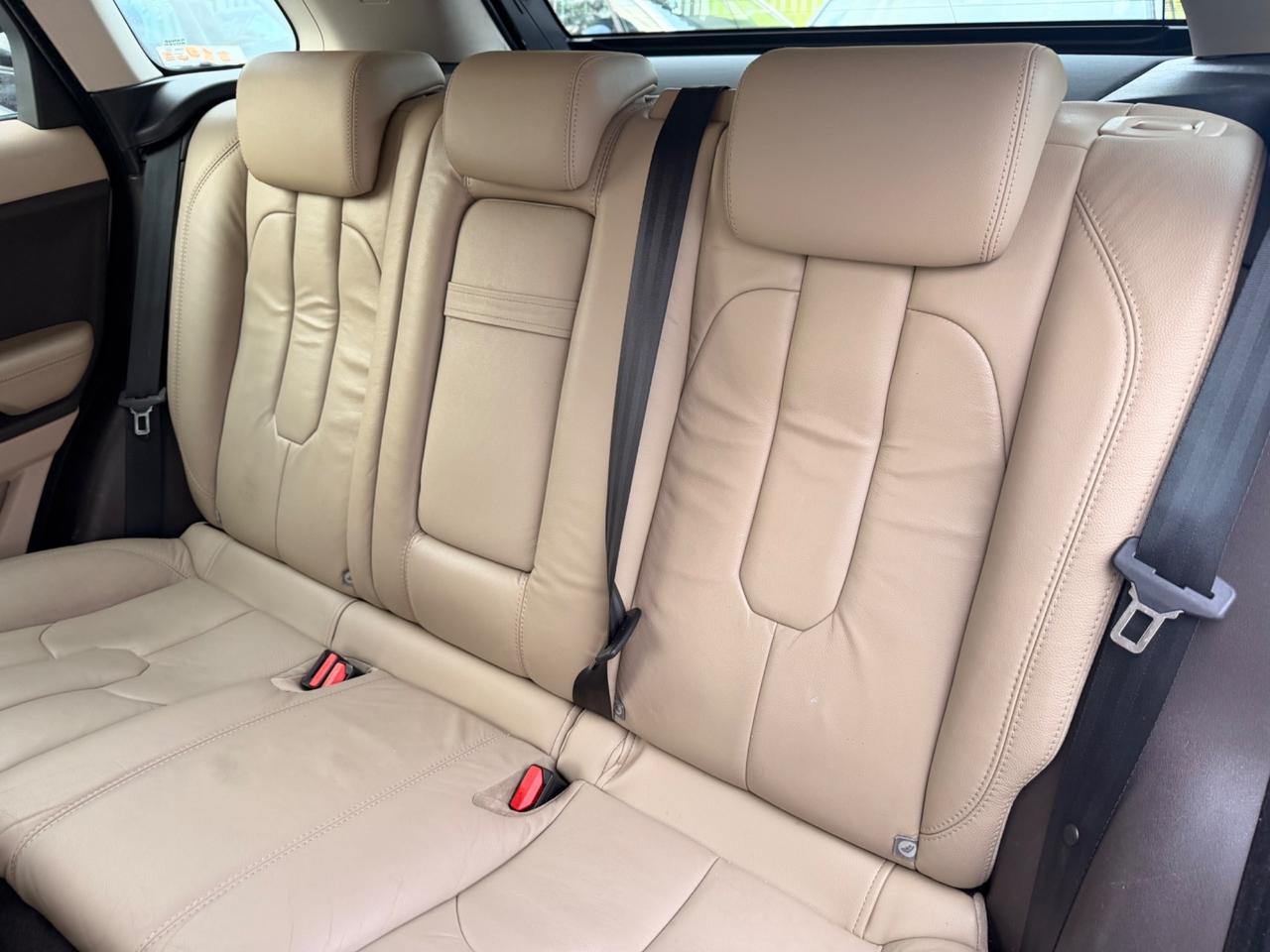 Land Rover Range Evoque 2.2 TD4 5p. Prestige 150.000 KM